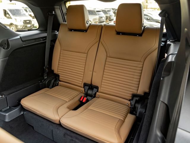 New 2026 Charente Grey Land Rover Dynamic SE image 27