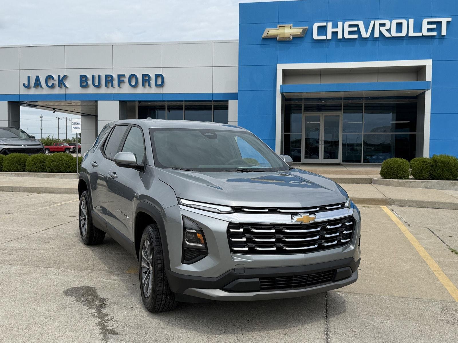 2027 Chevrolet Equinox LT - Photo 1