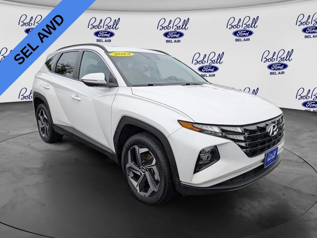 Used 2023 White Hyundai SEL image 1