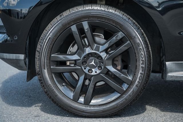 Used 2013 Black Mercedes-Benz ML 350 image 19
