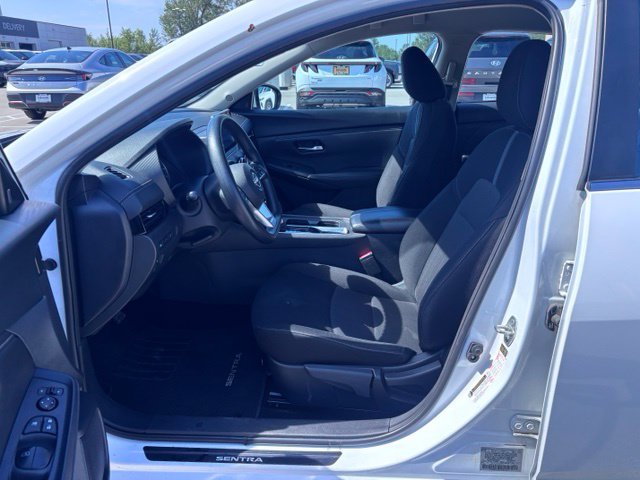 Used 2024 White Nissan SV image 12