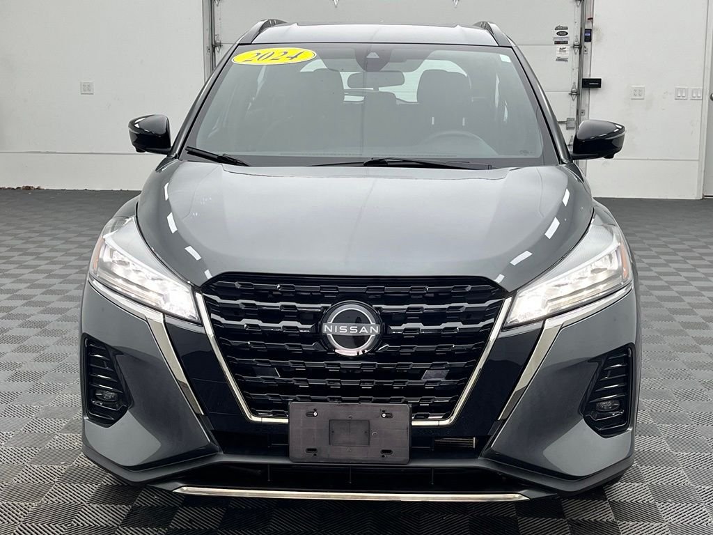 Used 2024 Gun Metallic Nissan SR image 14