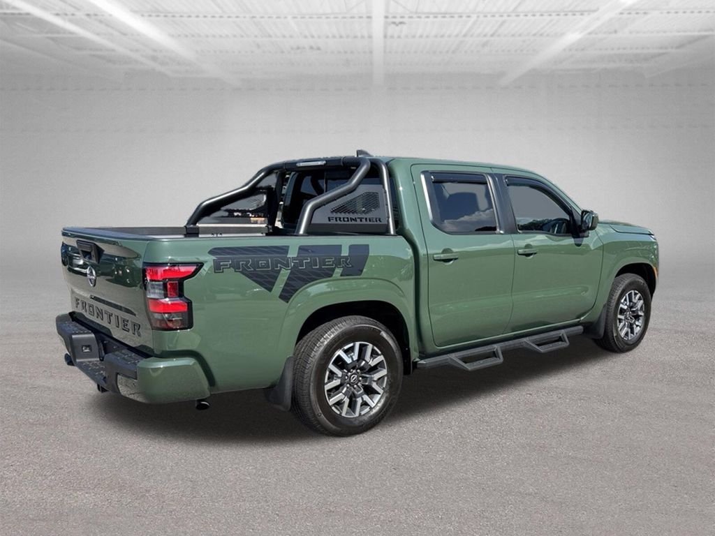 Used 2024 Green Nissan SL image 3