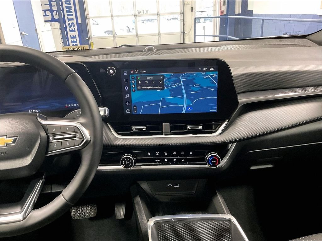 Used 2025 Sterling Gray Metallic Chevrolet LT image 18