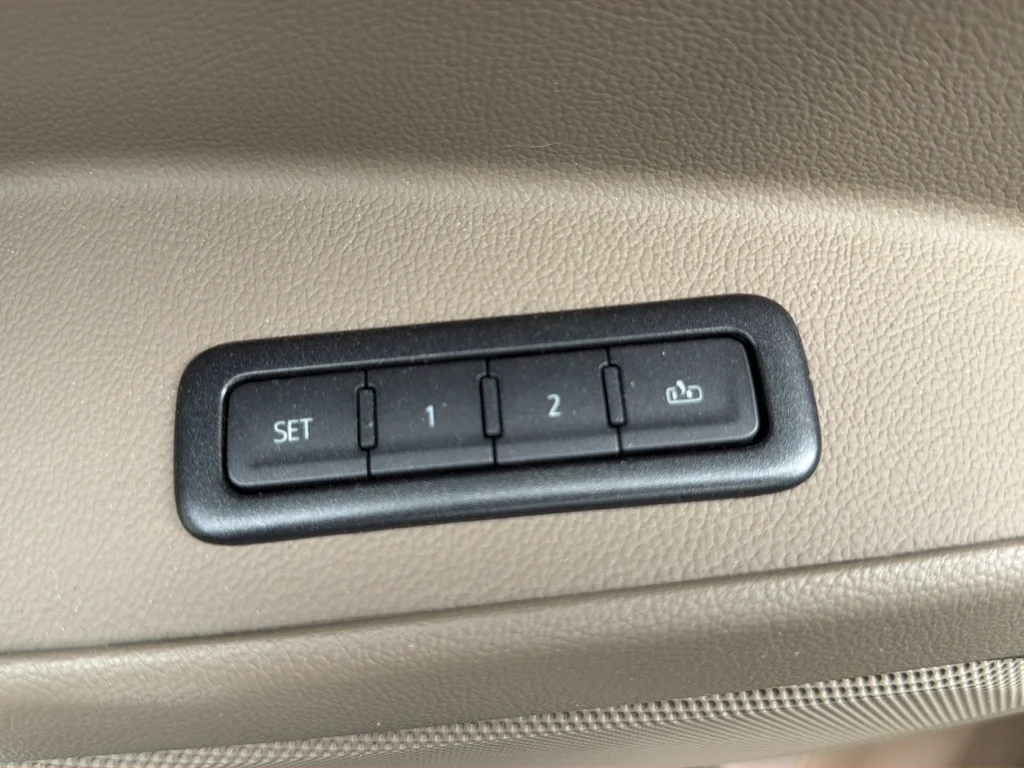 Used 2019 Blue Chevrolet Premier image 34