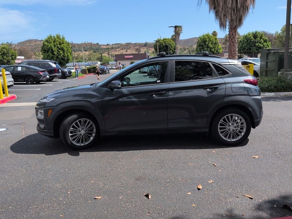 Used 2020 Gray Hyundai SEL Plus image 4