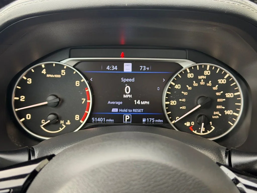 Used 2023 Gray Nissan Platinum image 20