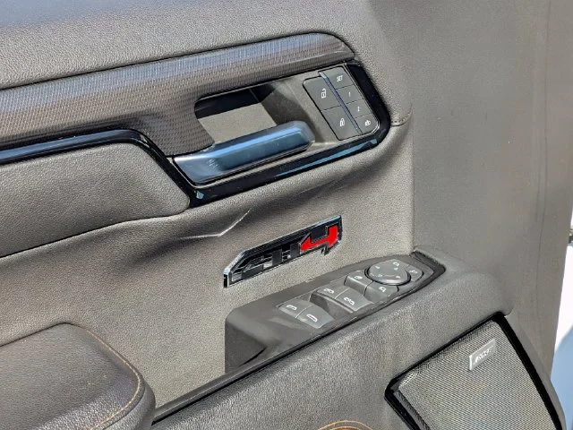 Used 2023 White GMC AT4 image 19