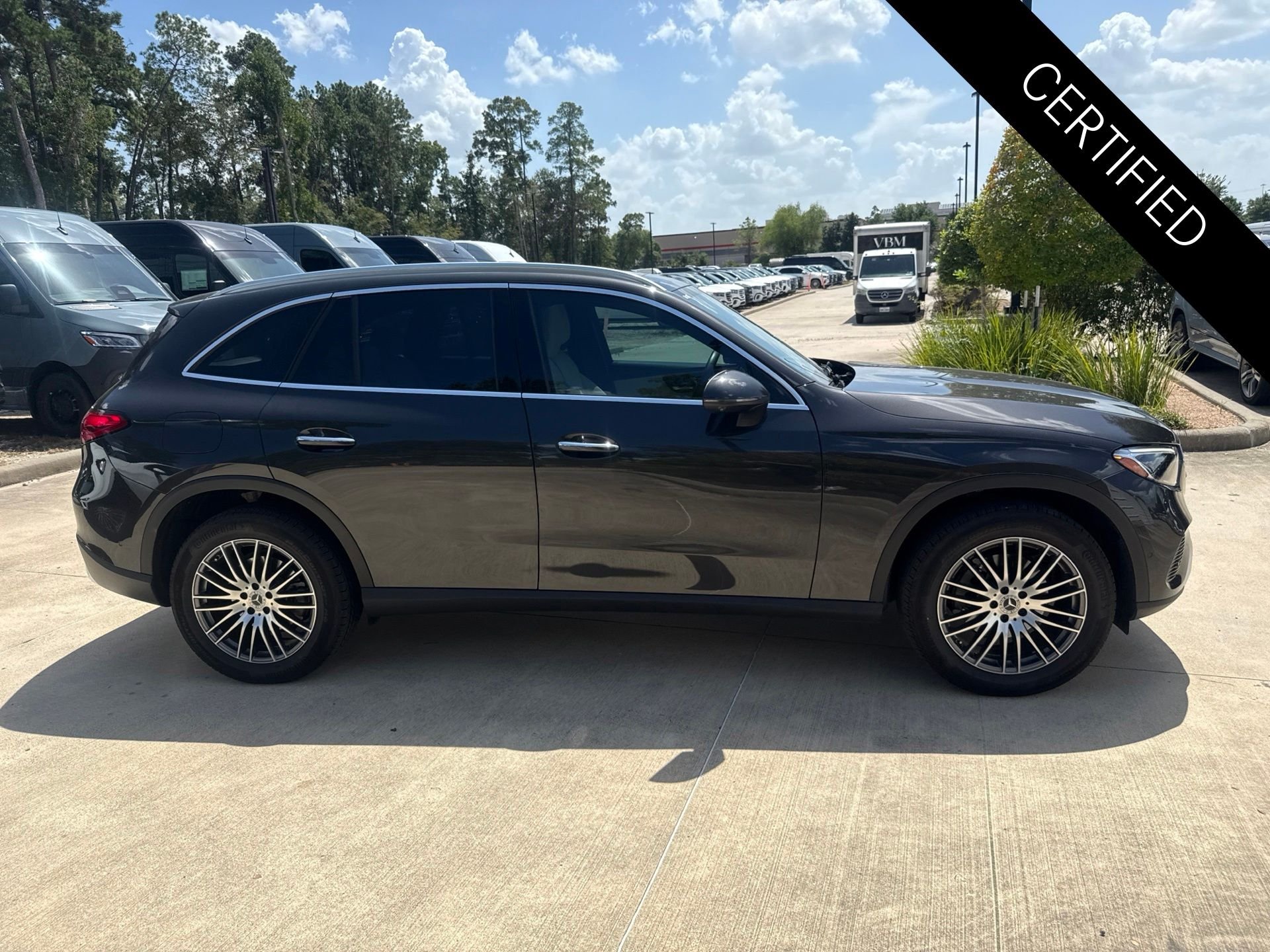 Certified Used 2026 Graphite Gray Metallic Mercedes-Benz GLC 300 image 3