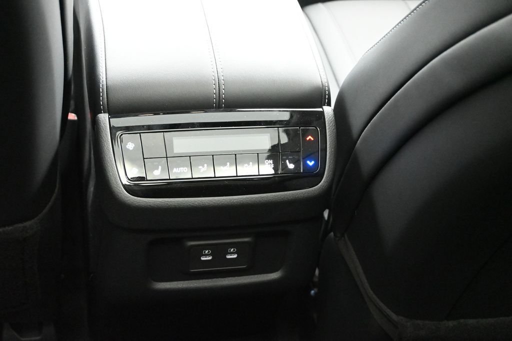 New 2027 GRAPHITE SHADOW INFINITI Luxe AWD image 15