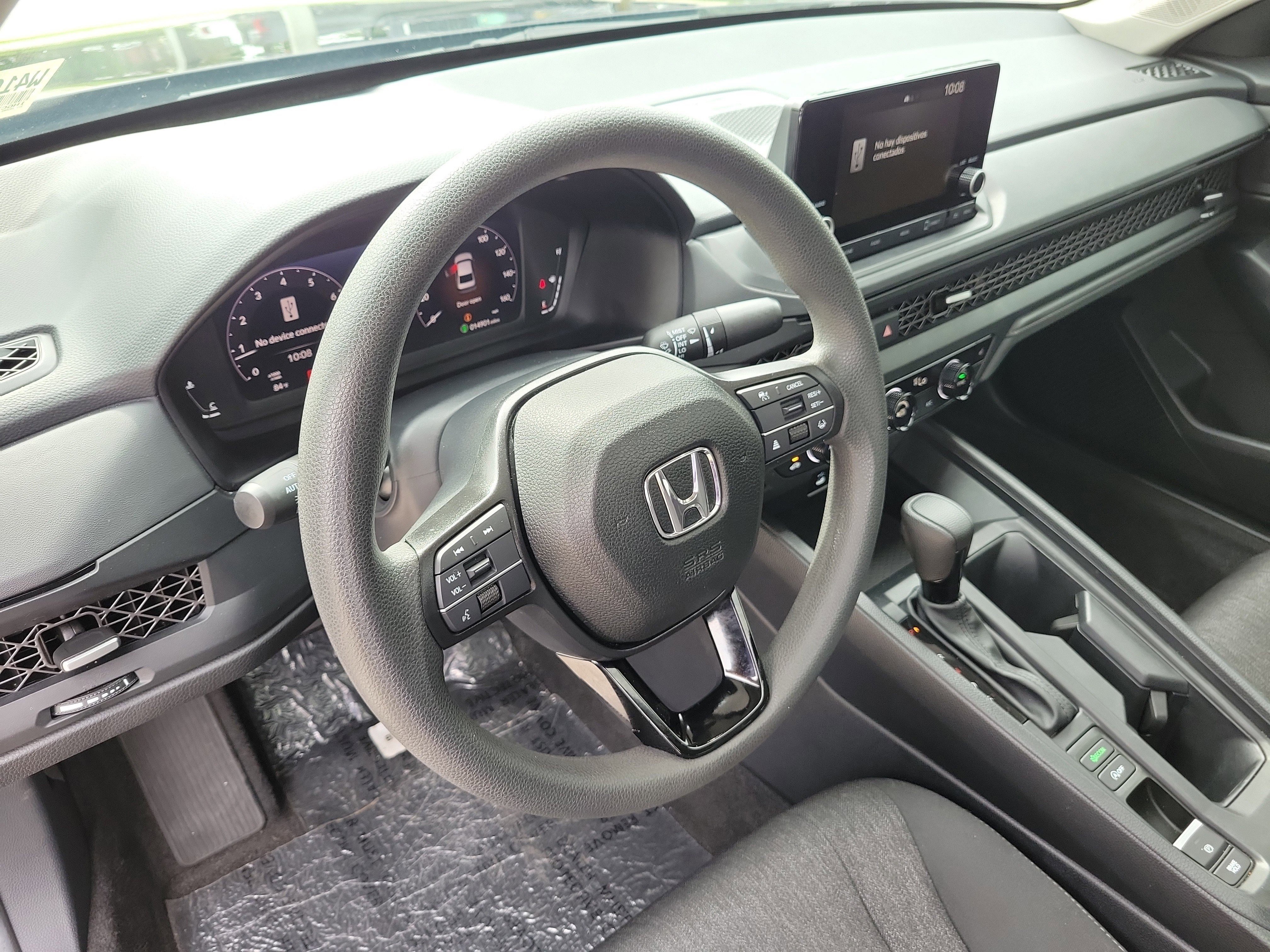 Used 2025 Platinum White Pearl Honda SE image 24