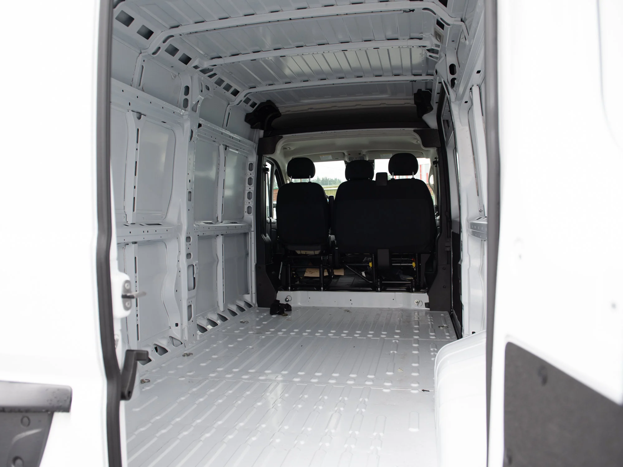 New 2026 White RAM Tradesman 3500* High Roof image 16