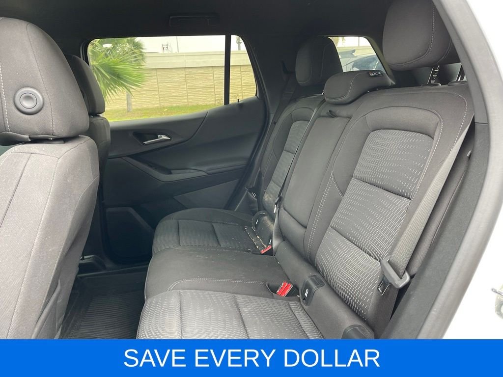 Used 2025 White Chevrolet LT image 14