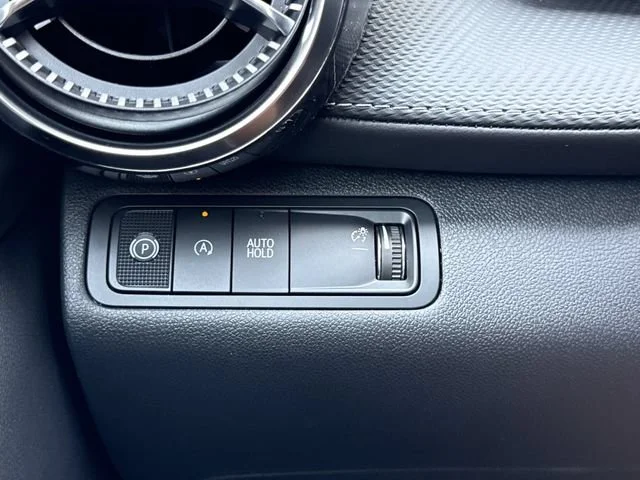 New 2027 Summit White Chevrolet LT image 18