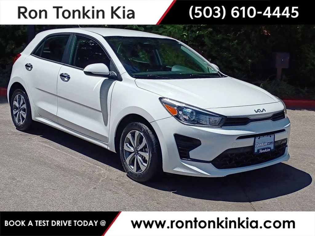 Used 2022 Clear White Kia S image 1