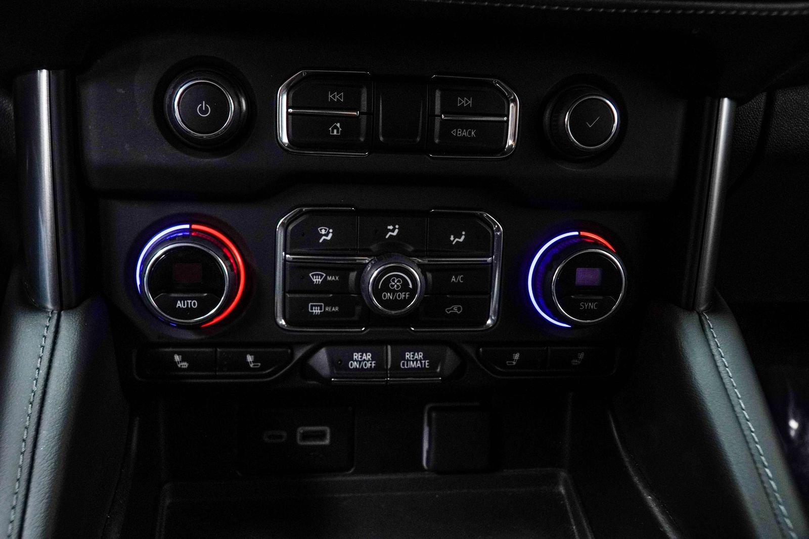 Used 2023 Black Chevrolet Z71 image 23