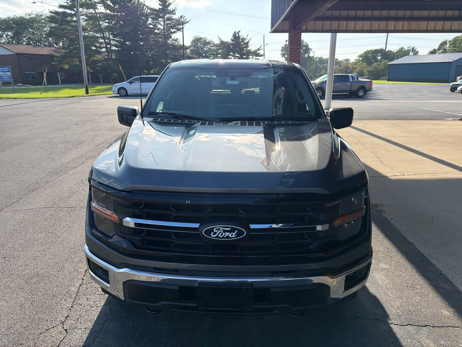 New 2026 Carbonized Gray Metallic Ford XLT image 3