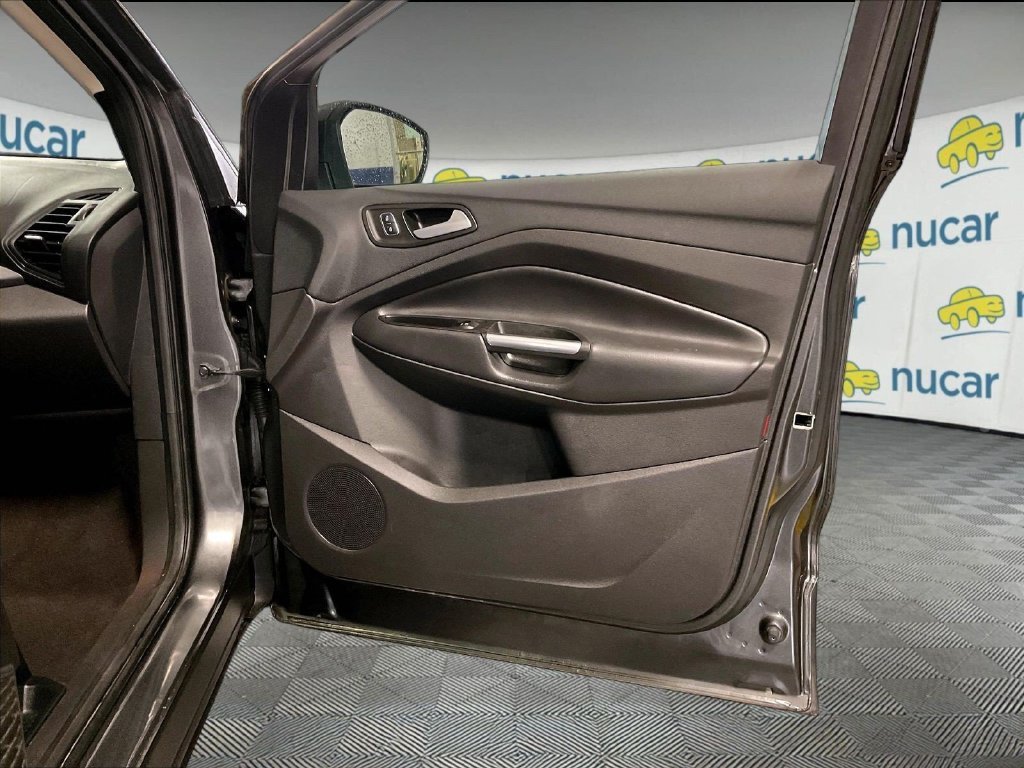 Used 2017 Gray Ford SE image 12