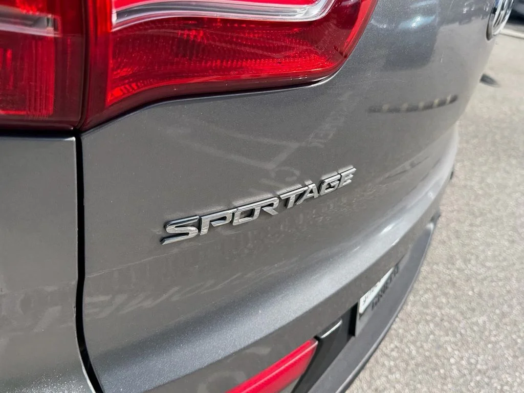 Used 2012 Silver Kia EX image 12
