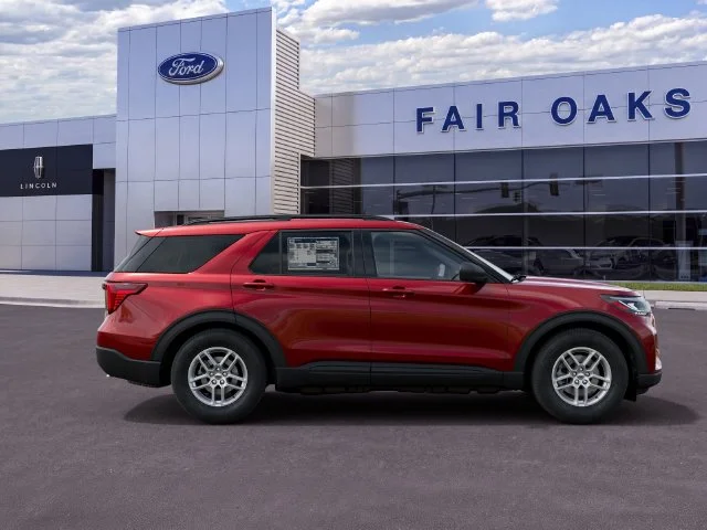 New 2027 Ruby Red Metallic Tinted Clearcoat Ford Active image 5