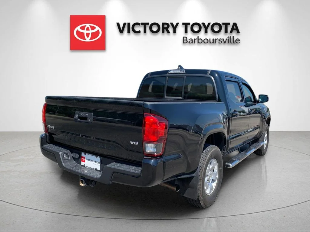 Used 2022 Black Toyota SR image 7