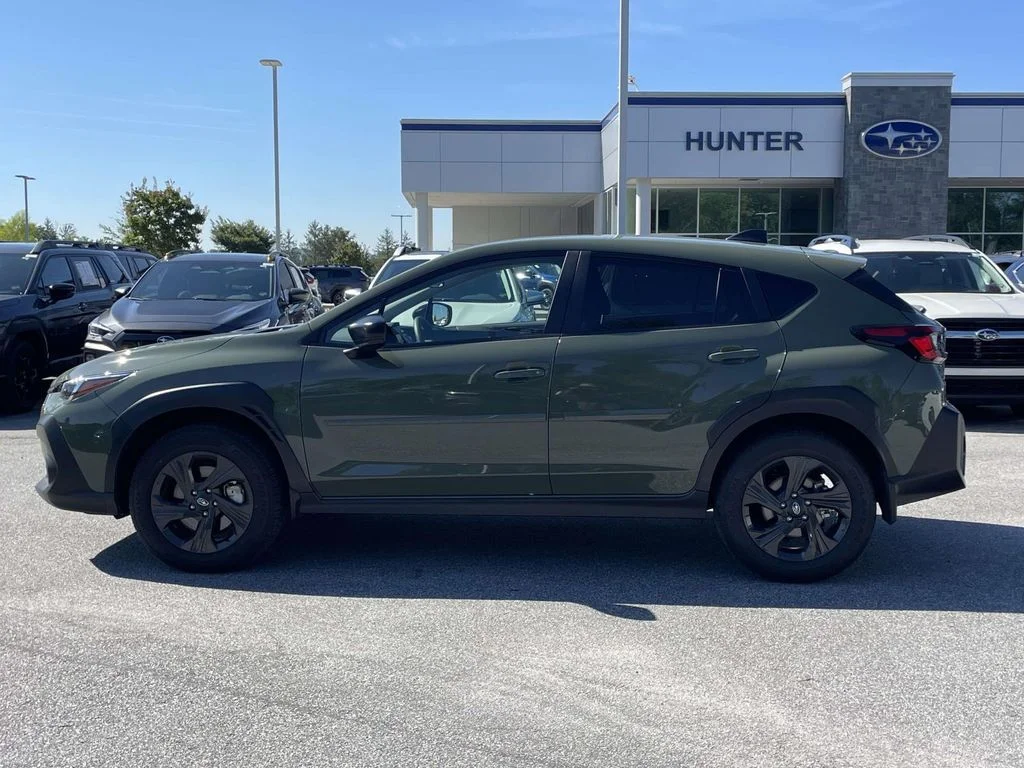 Used 2026 Alpine Green Subaru Base image 24