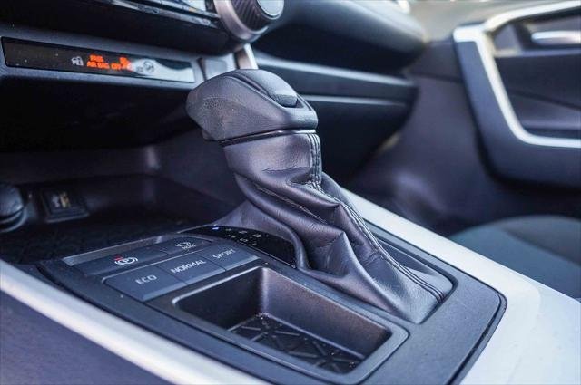 Certified Used 2024 MAGNETIC GRAY MET. Toyota  image 24