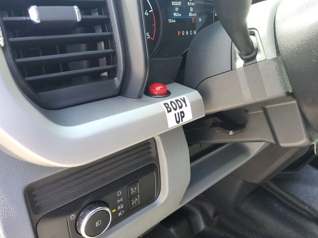 New 2026 Oxford White Ford XL image 14