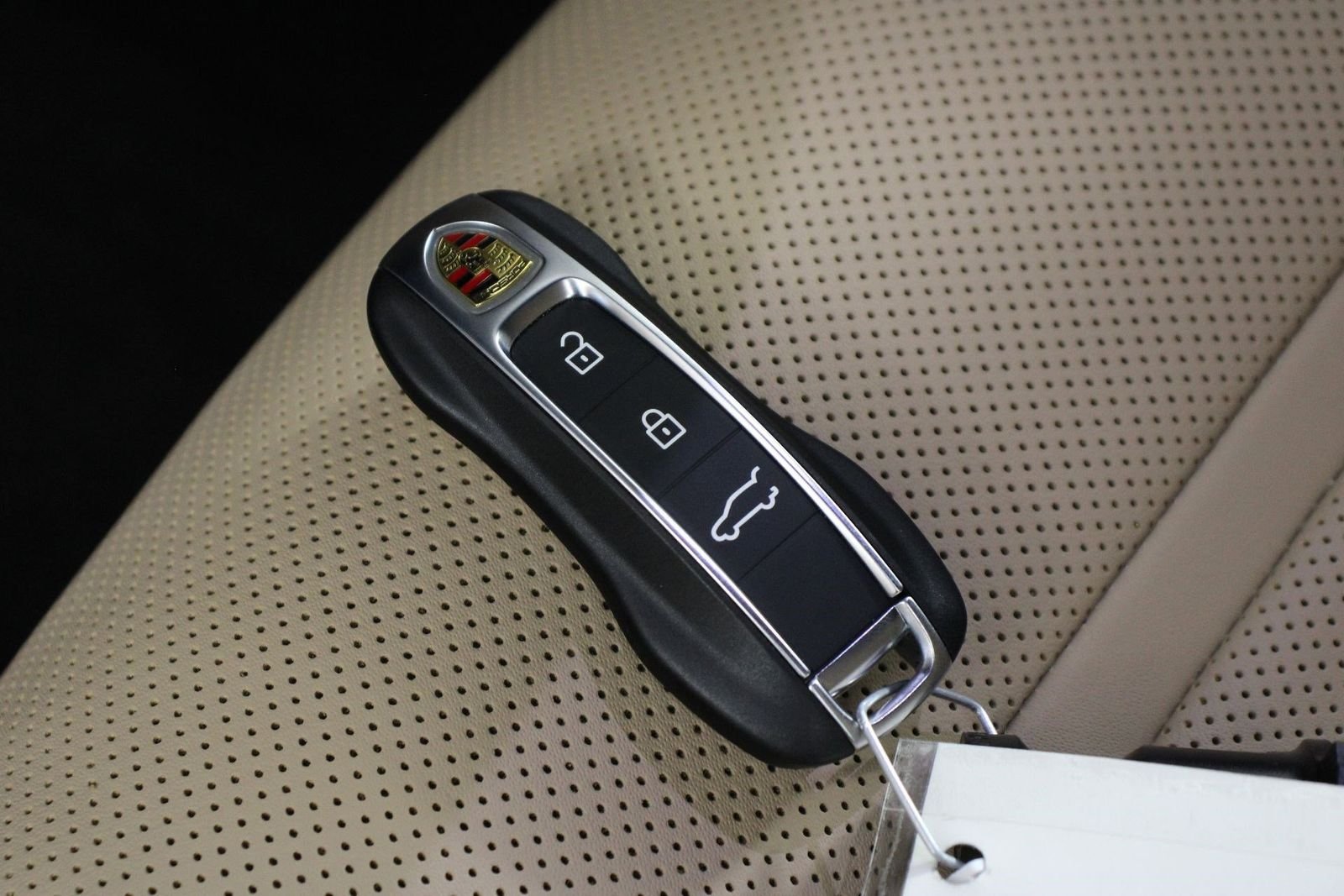 2026 Porsche Cayenne Coup S - Photo 23