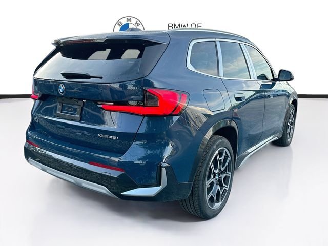 New 2027 Blue BMW xDrive28i image 6