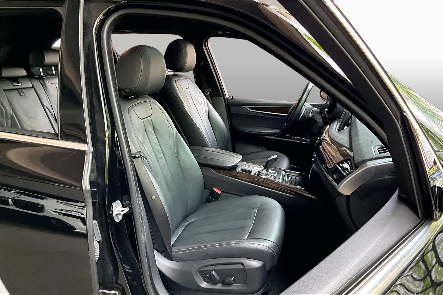 Used 2018 Jet Black BMW sDrive35i image 8