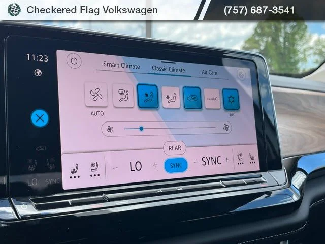 New 2026 White Volkswagen 2.0T SE image 40