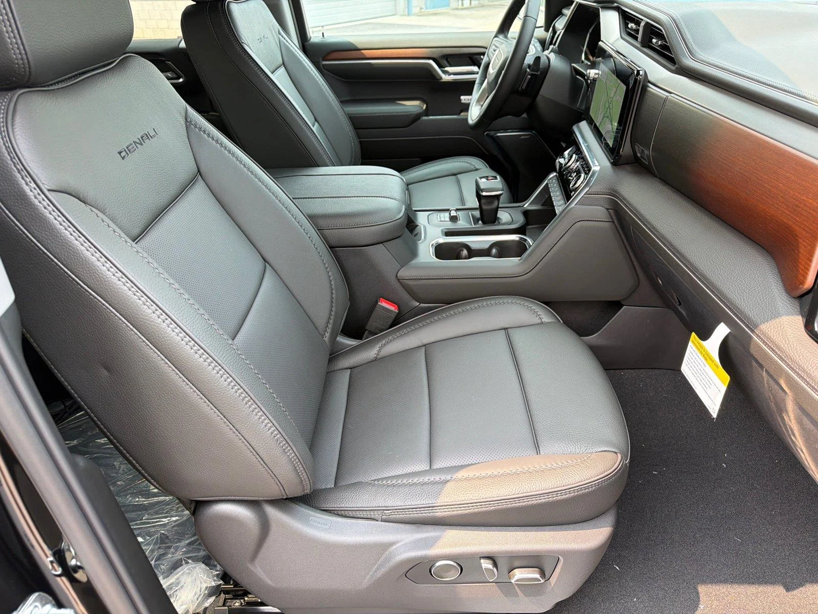 2026 GMC Sierra 1500 Denali - Photo 10