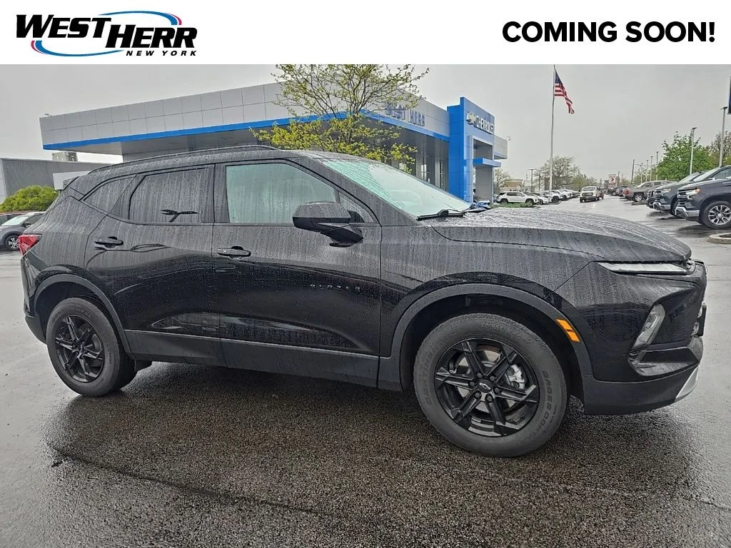 2023 Chevrolet Blazer 2.0T 2LT AWD's photo