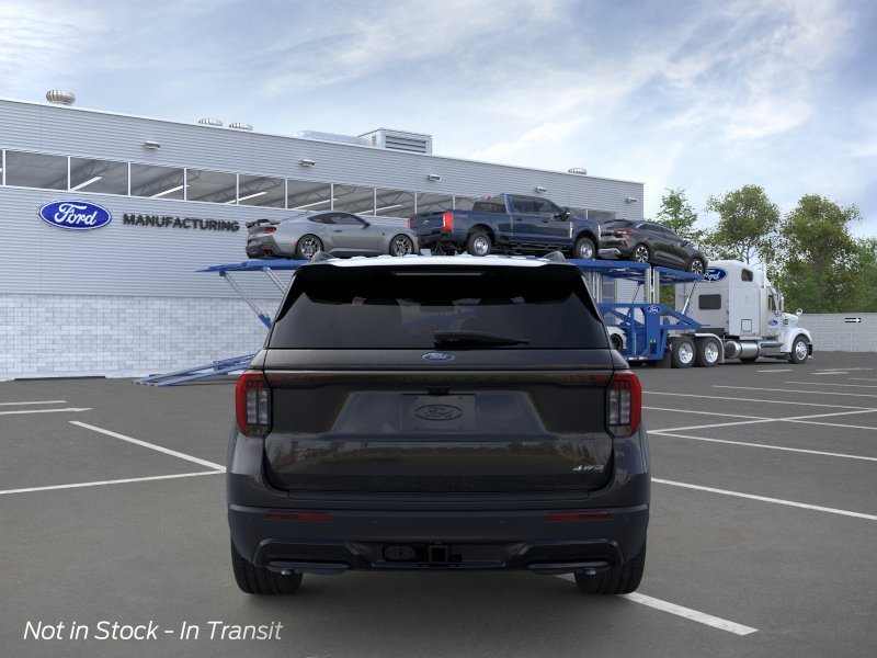New 2026 Agate Black Metallic Ford ST-Line image 5