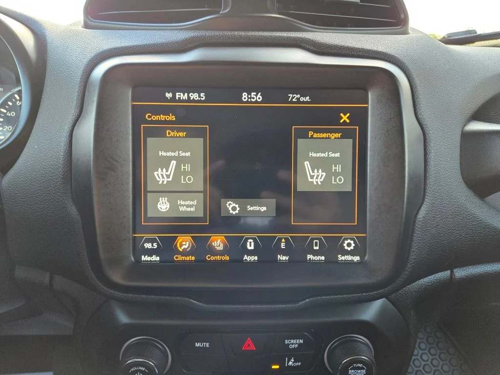 Certified Used 2022 Red Jeep Latitude image 24