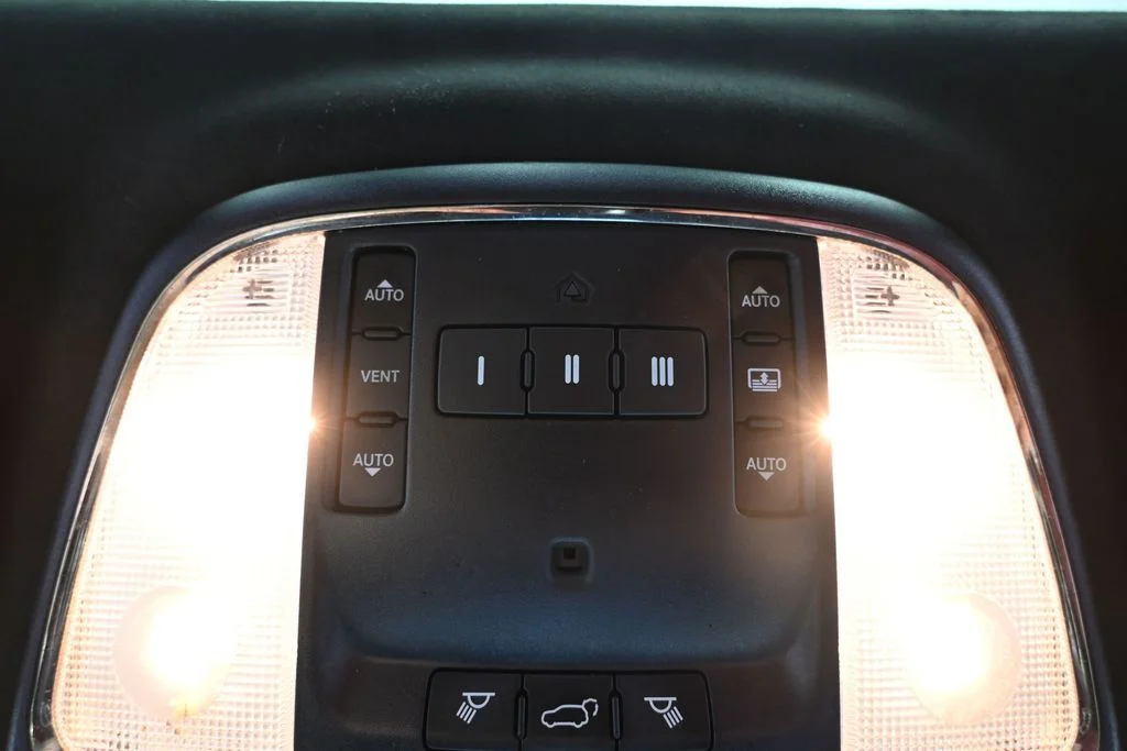 Used 2017 Black Jeep SRT image 37