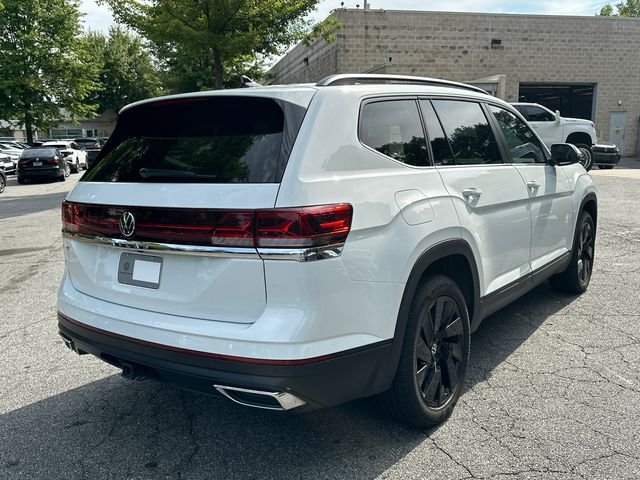 Certified Used 2024  Volkswagen 2.0T SE w/Technology image 5