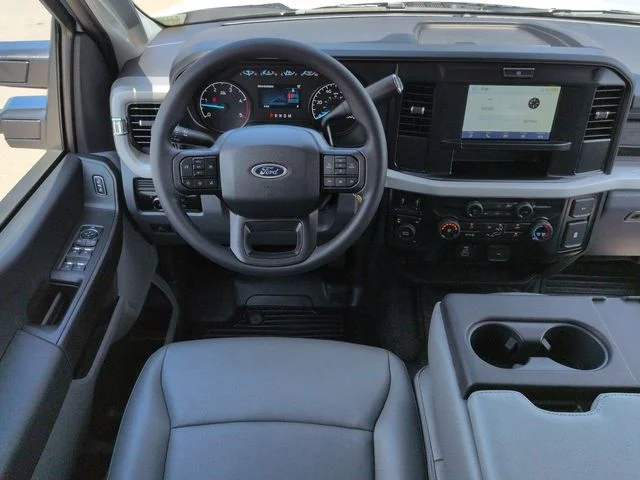 New 2026 Oxford White Ford F-450® XL image 15