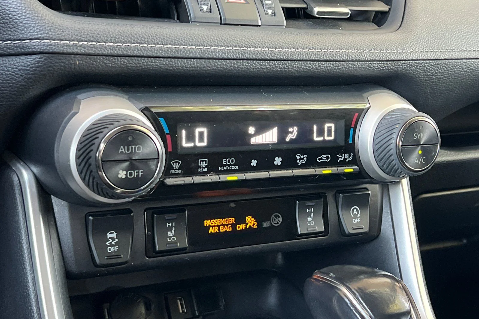 Used 2020 Gray Toyota XLE Premium image 20