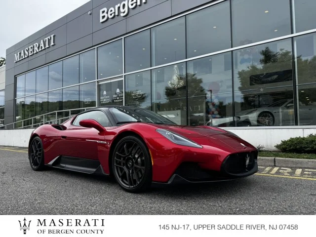 Used 2022 RED Maserati  image 1