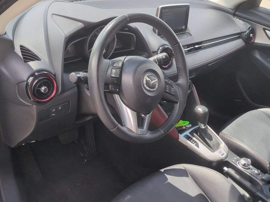 Used 2016 White Mazda Touring image 13