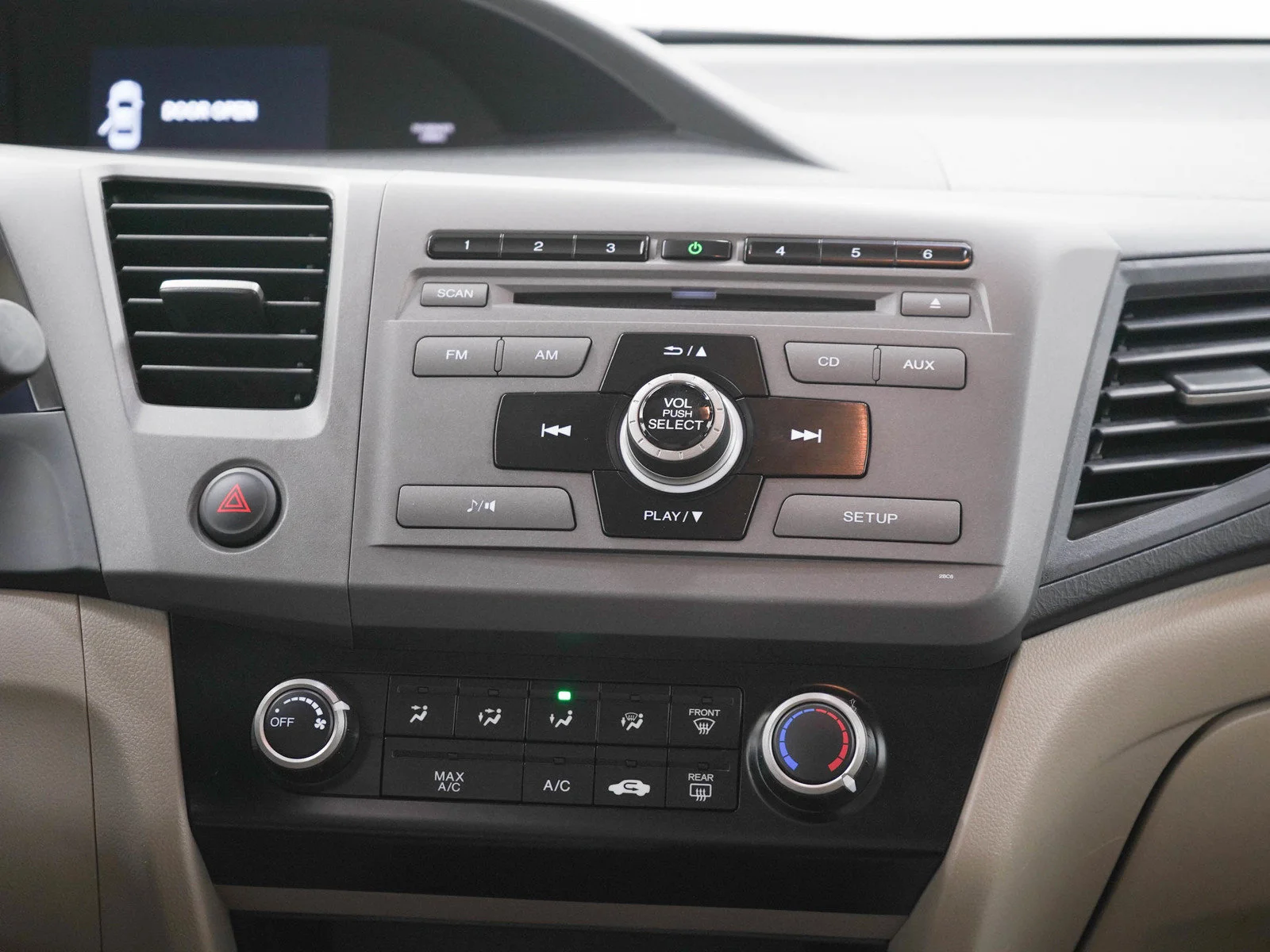 Used 2012 Urban Titanium Metallic Honda 4dr Auto LX image 16