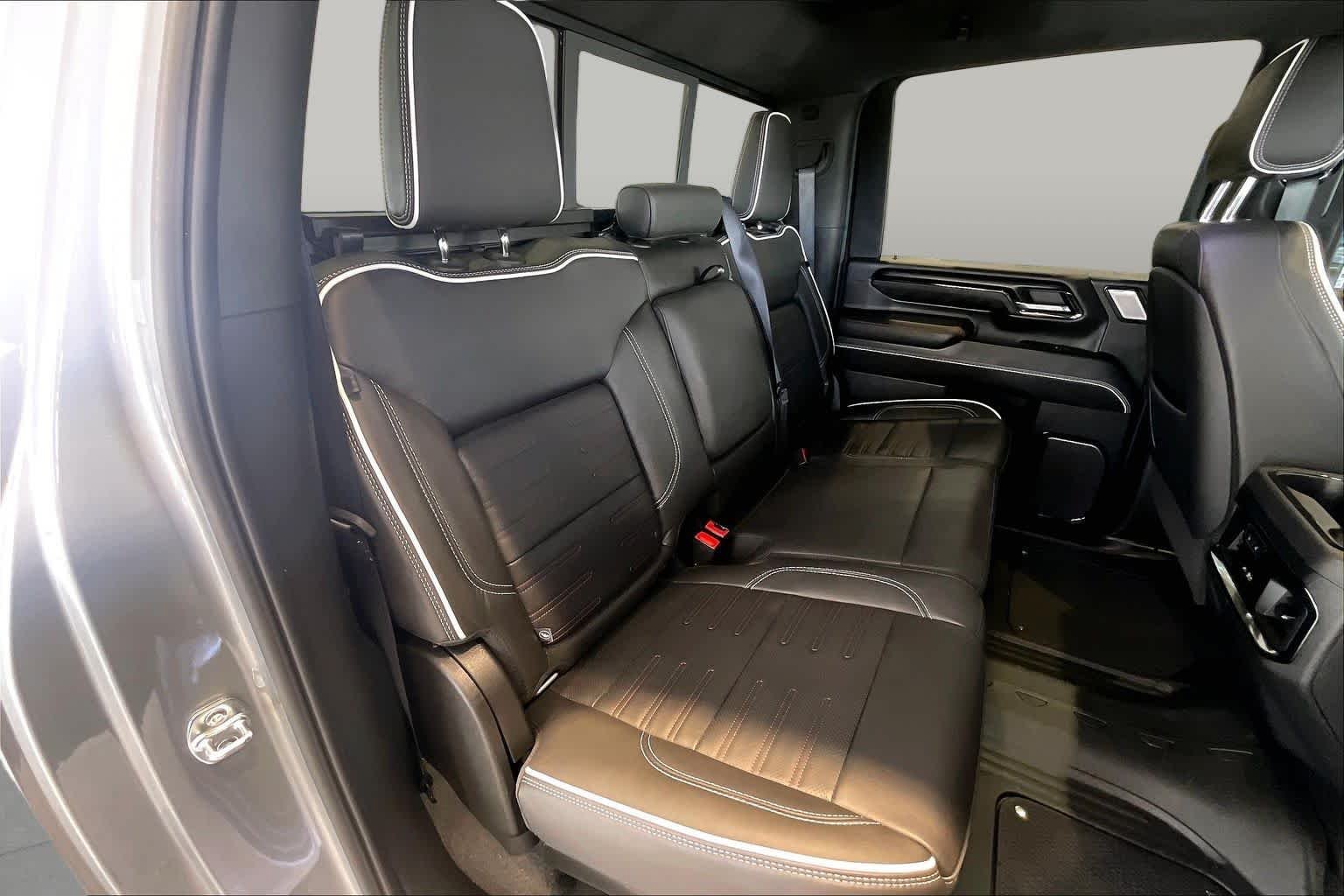 Used 2025 Sterling Metallic GMC AT4X image 20