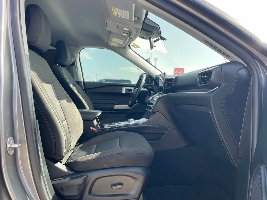 Used 2024 Gray Ford XLT image 21