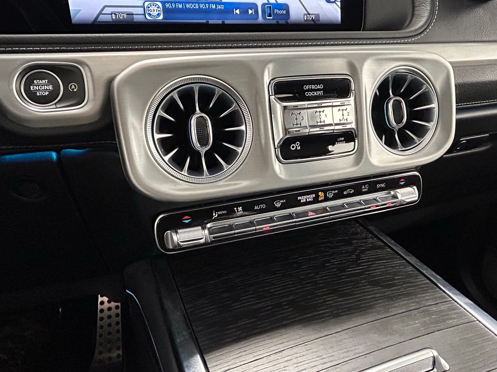 Used 2025 Obsidian Black Metallic Mercedes-Benz G 550 image 22