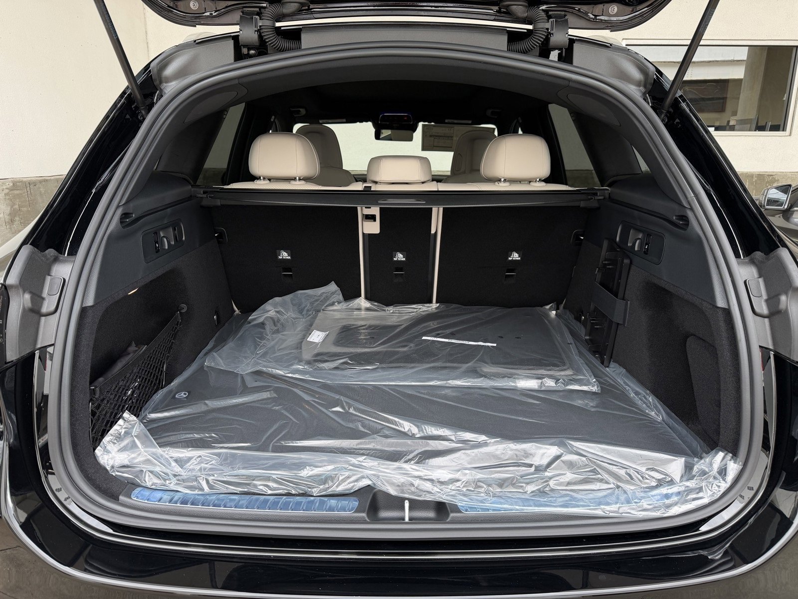 New 2026 Black Mercedes-Benz GLC 300 image 45