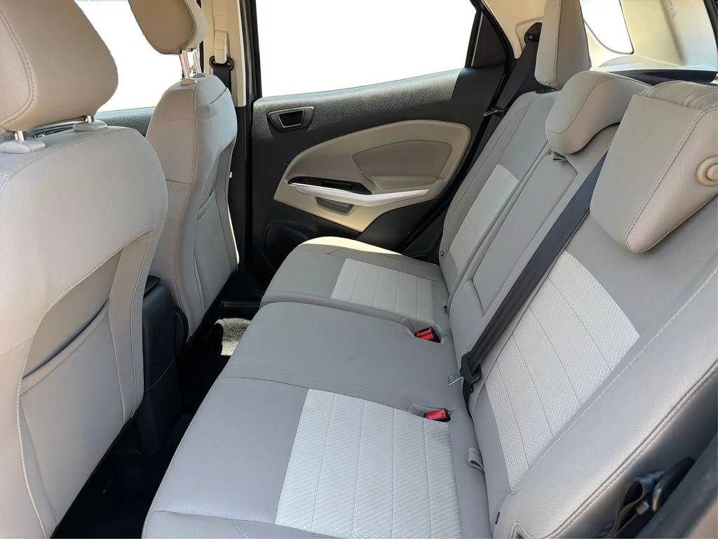 Used 2019 Smoke Metallic Ford S image 11