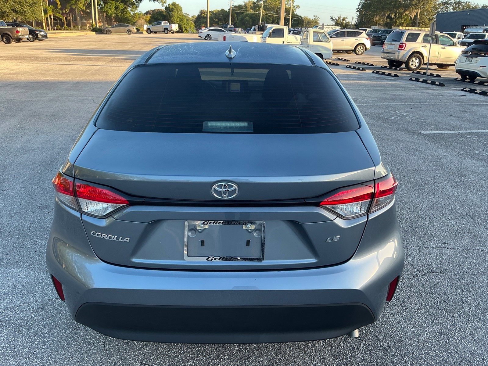 Used 2025  Toyota LE image 7