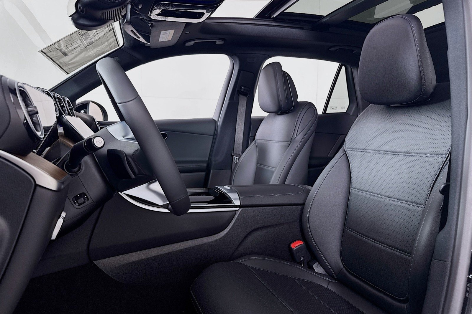 New 2026 Black Mercedes-Benz GLC 300 4MATIC® SUV image 16